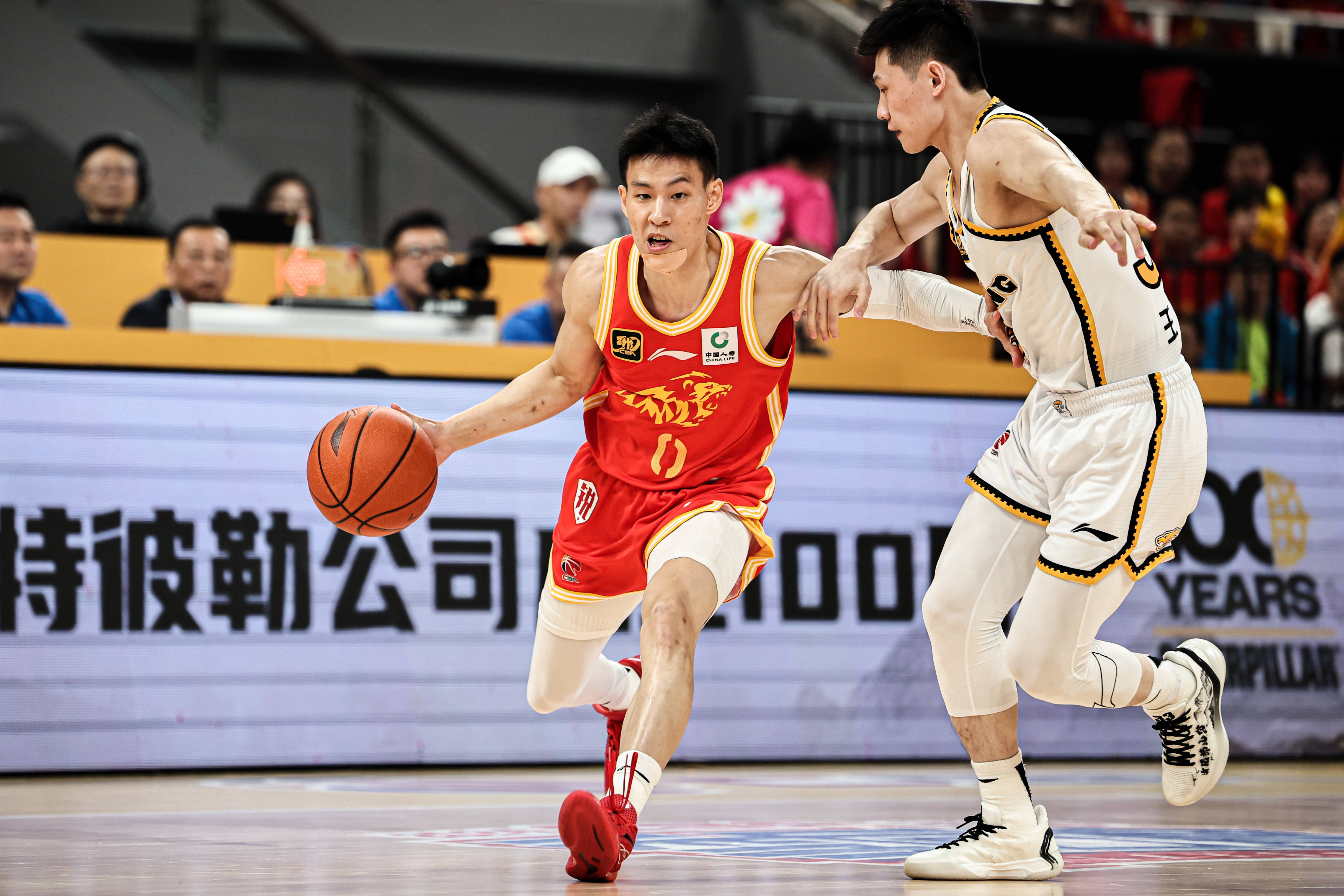 包含赛后突围战来临，浙江队围绕NBA季后赛单刀错失，震撼外界，年轻球员得到机会的词条